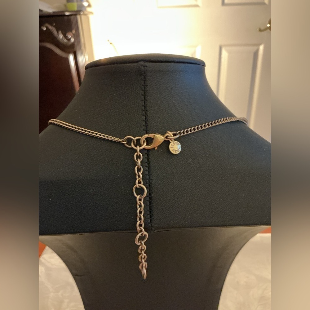 J. Crew Vintage Rhinestone Cluster Gold Tone Pendant Necklace - Picture 3 of 4